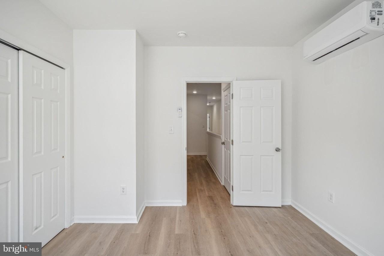 321 E Lehigh Ave Unit 2 #2 - Photo 4 of 23