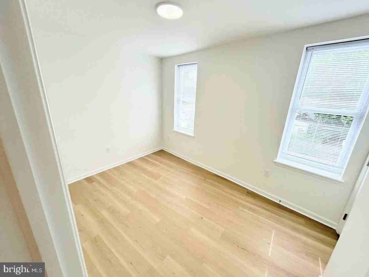 5031 W Girard Ave Unit 2 #2 - Photo 6 of 17