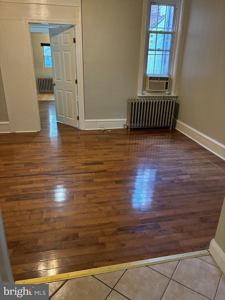 1410 Porter Street - Photo 7 of 17