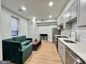 1024 Race St Apt 3c #3C - Photo 1 of 1