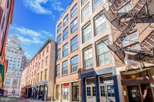 featured image of 32 S Strawberry St Unit 1 #1