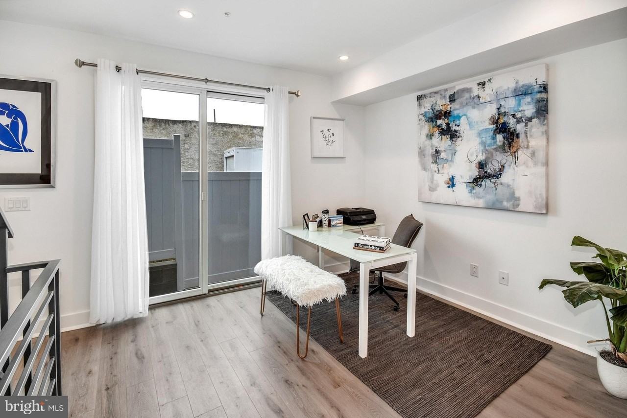 113 Olive St - Photo 5 of 35