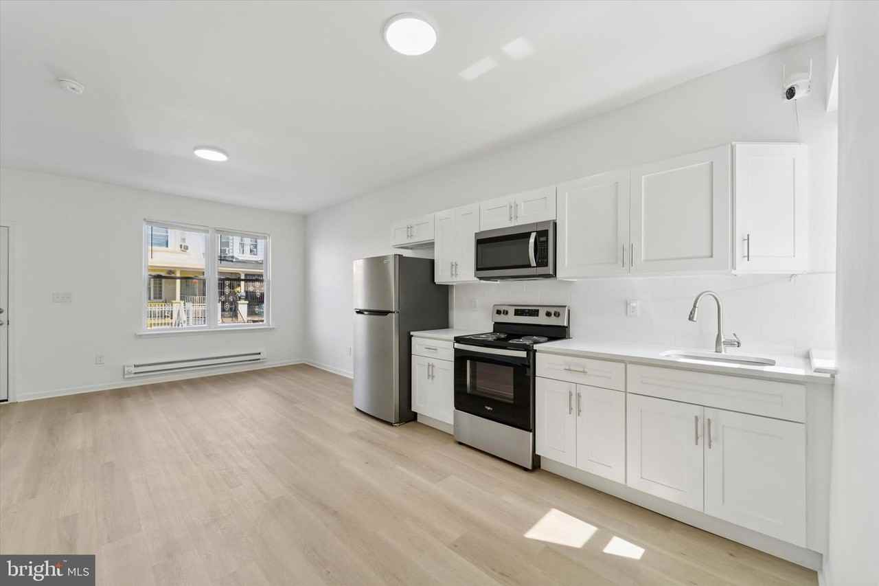 3912 North 8th Street - Photo 4 of 17