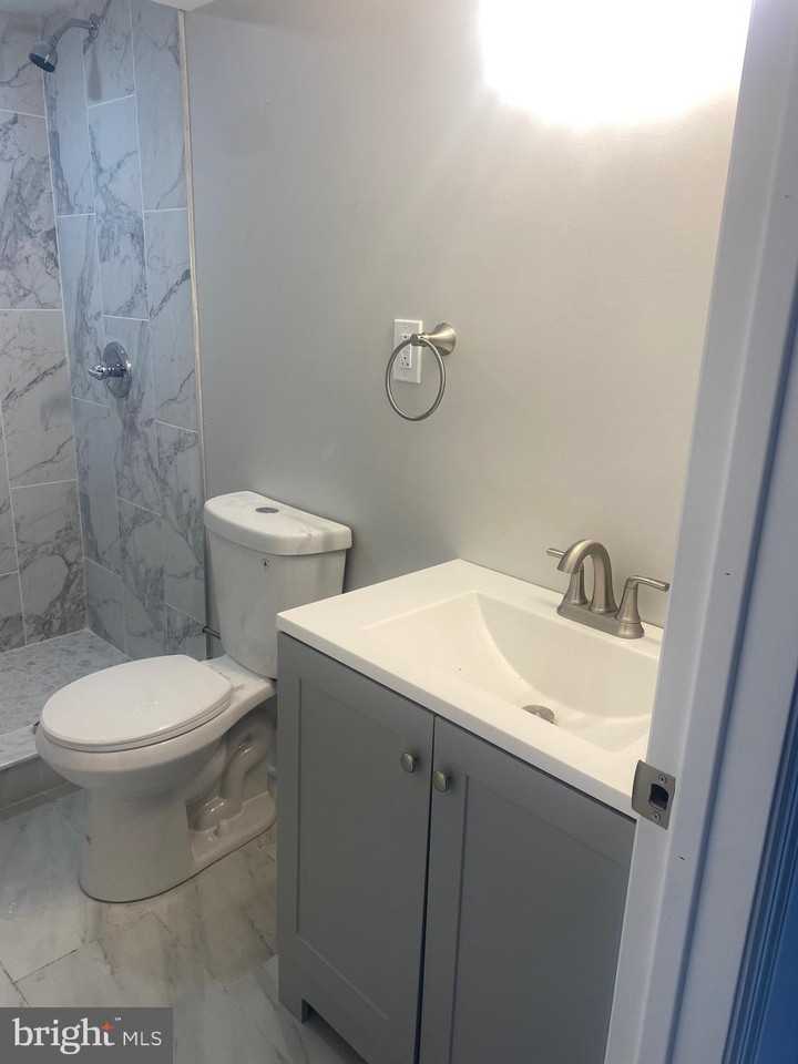 1030 N 46th St - Photo 2 of 20