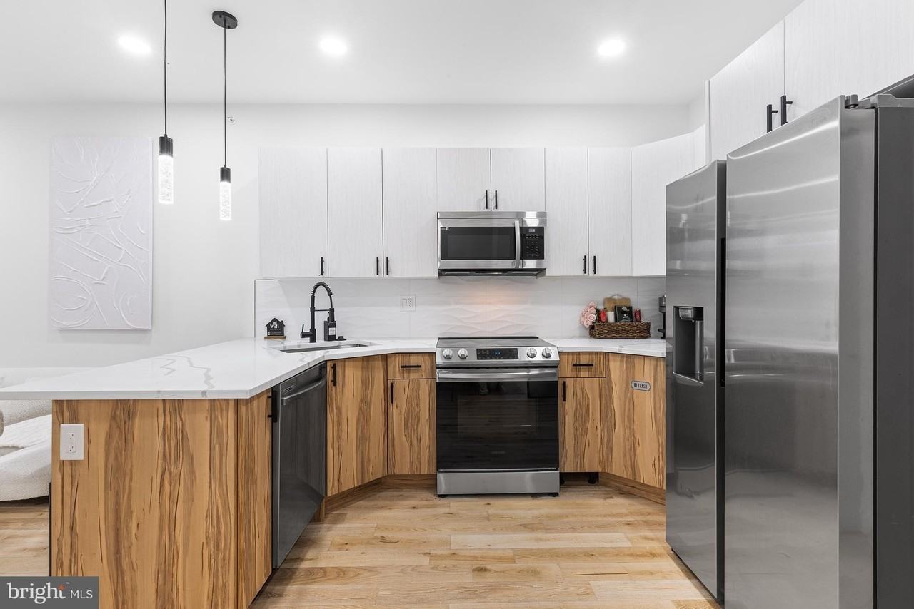 647 N 41st St Apt C #C - Photo 7 of 23