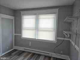 featured image of 1147 Pratt St 1st Fl #1stFL