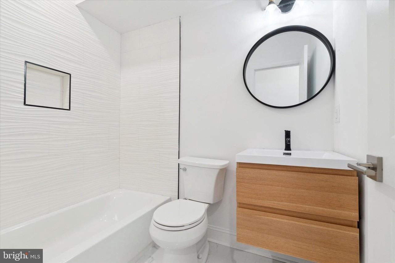 673 N Preston St Apt 4 #4 - Photo 6 of 13