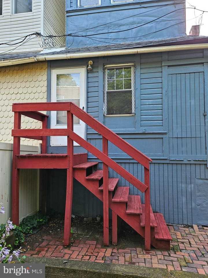 426 South 42nd Street #A - Photo 2 of 23