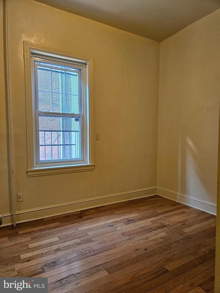 426 South 42nd Street #A - Photo 7 of 23