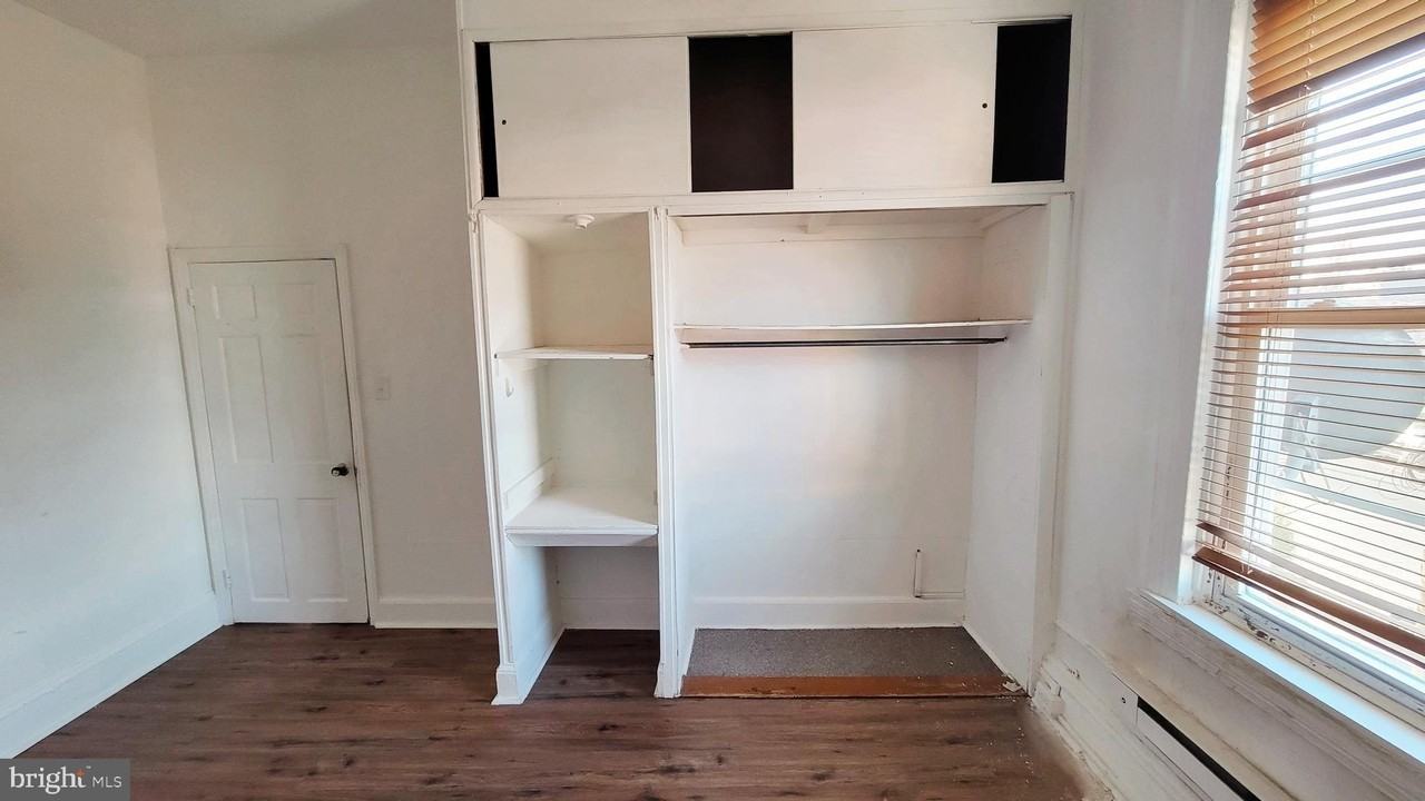 1249 Shackamaxon Street #2F - Photo 5 of 9