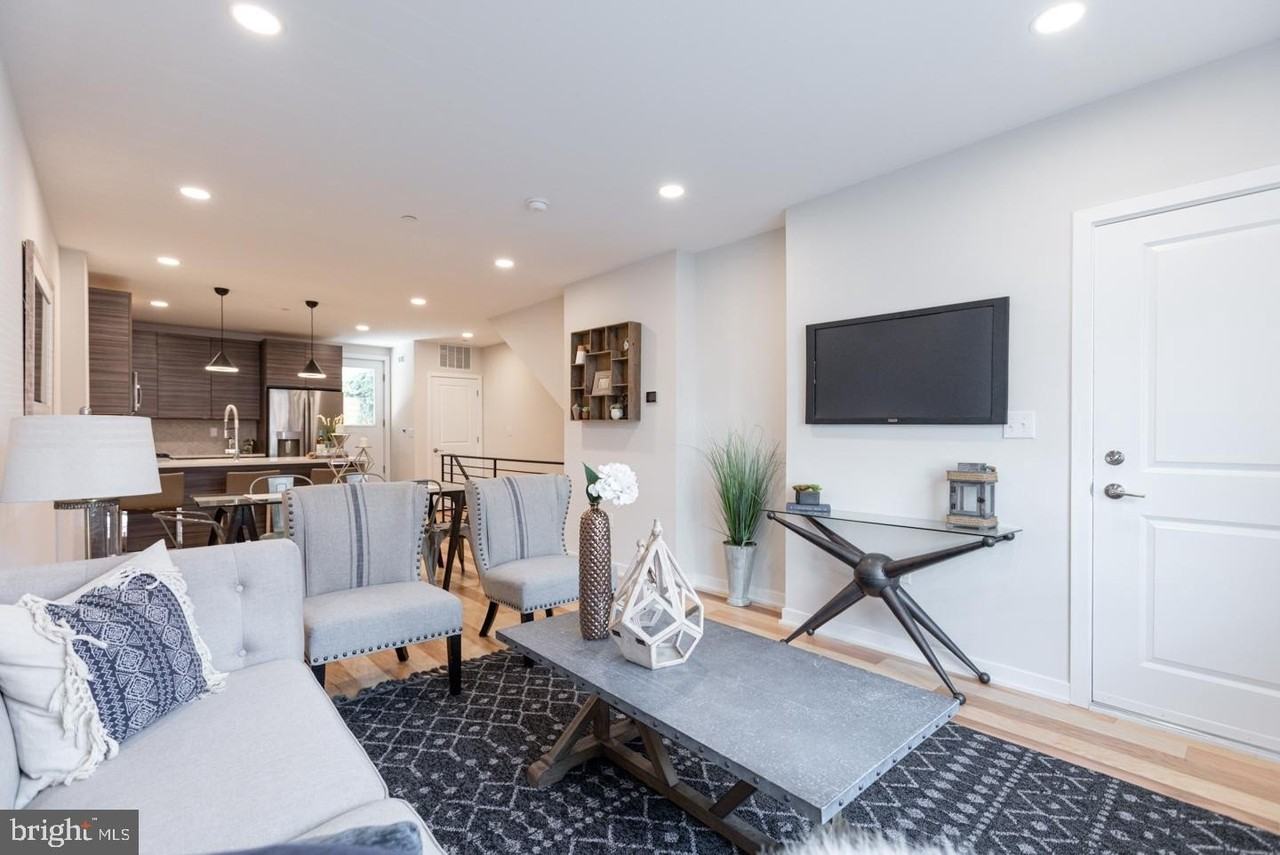 1322 Hope Street #A - Photo 2 of 30