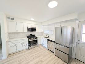 3712 Bryn Mawr Dr Ne #2 - Photo 1 of 1