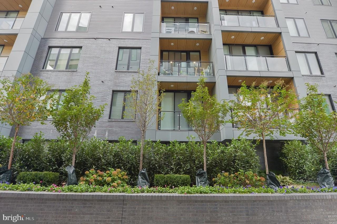 236 West Thompson Street #B506