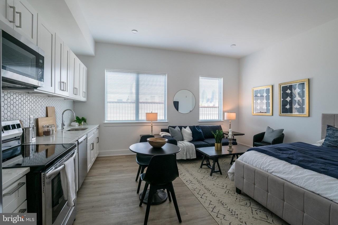 2235 Washington Avenue #205 - Photo 3 of 12