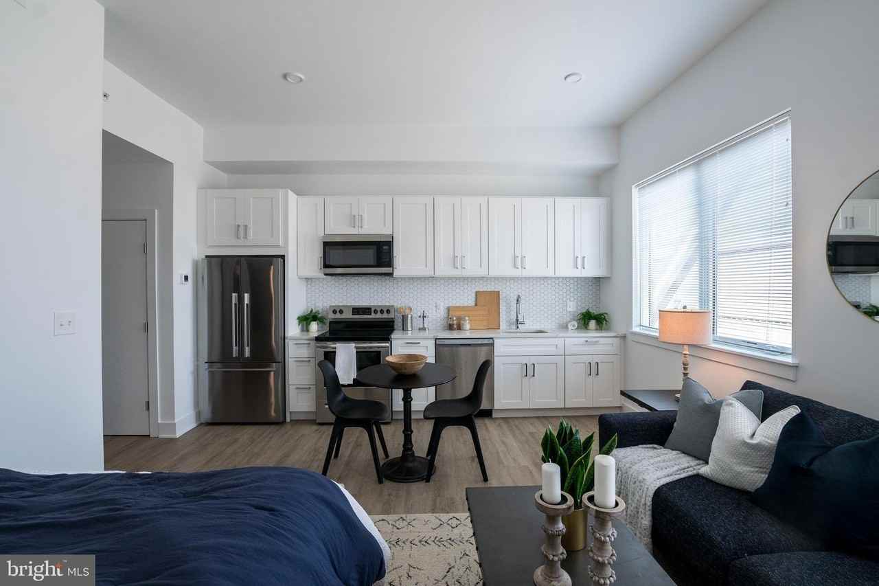 2235 Washington Avenue #205 - Photo 5 of 12