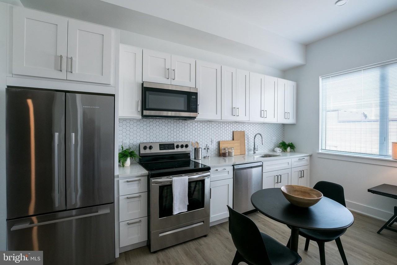 2235 Washington Avenue #205 - Photo 7 of 12