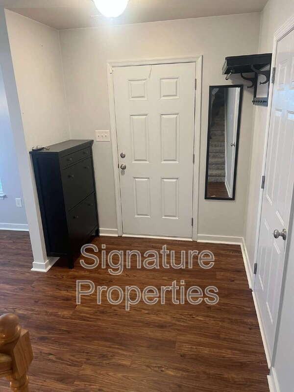 125 New Market Village Pkwy - Photo 2 of 25