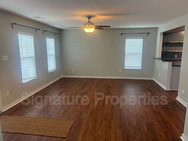 125 New Market Village Pkwy - Photo 3 of 25