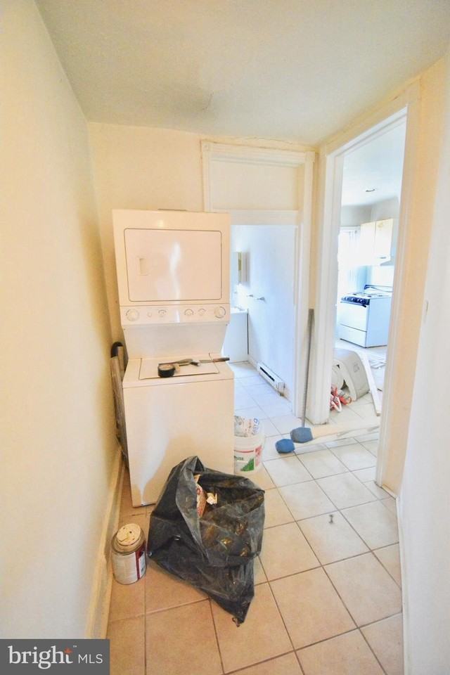 433 W Hansberry St Unit 3 #3 - Photo 3 of 12