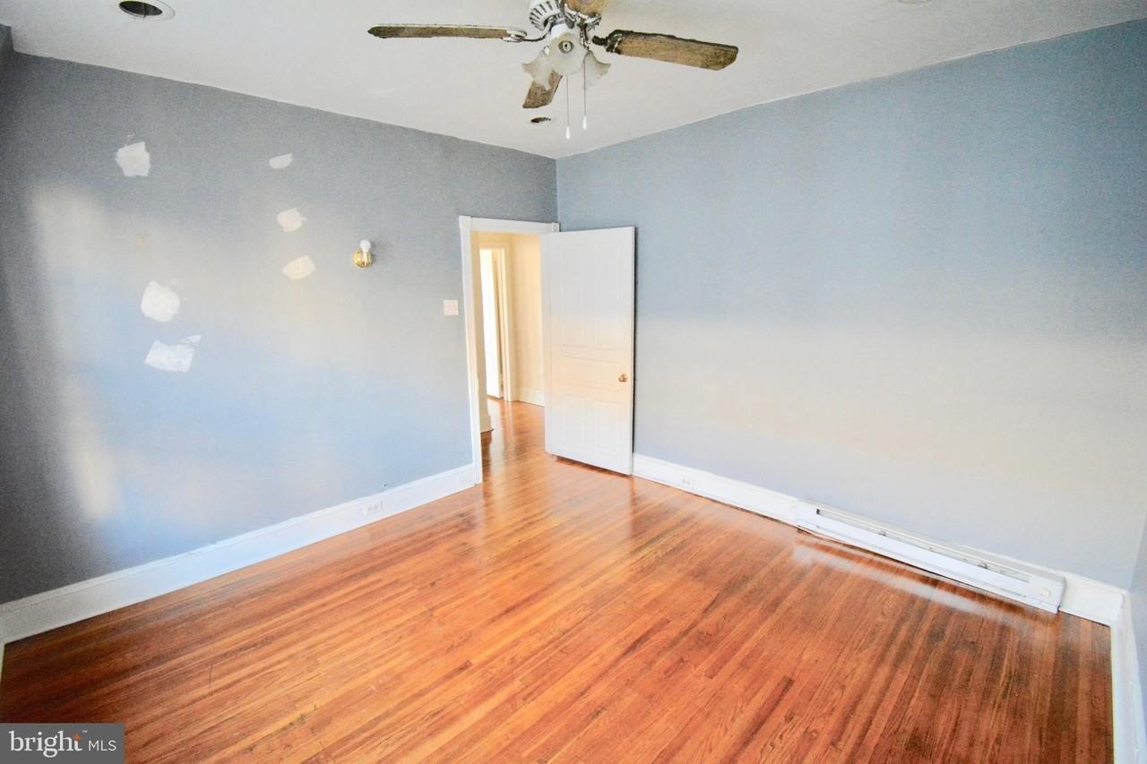 433 W Hansberry St Unit 3 #3 - Photo 7 of 12