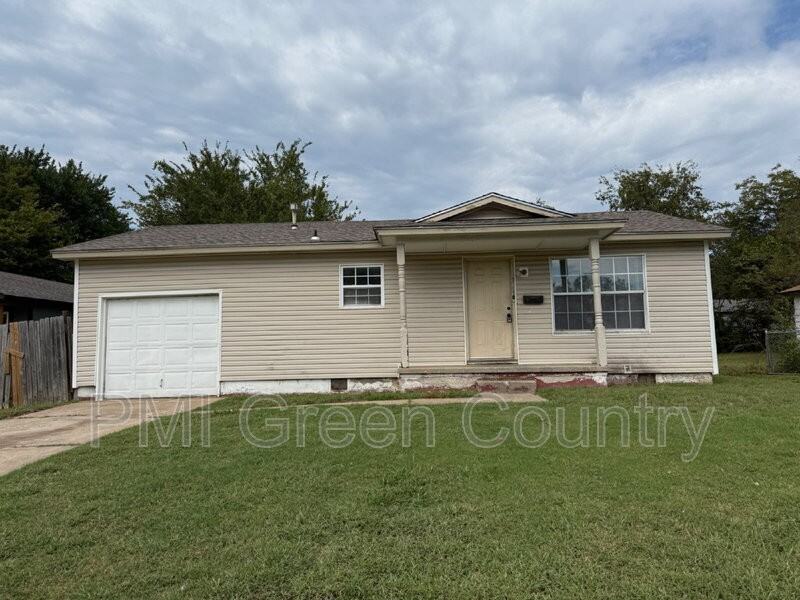 321 W 62nd Pl N - Photo 2 of 14