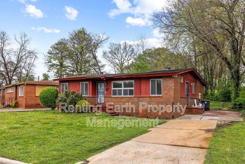 6715 Court N - Photo 3 of 15