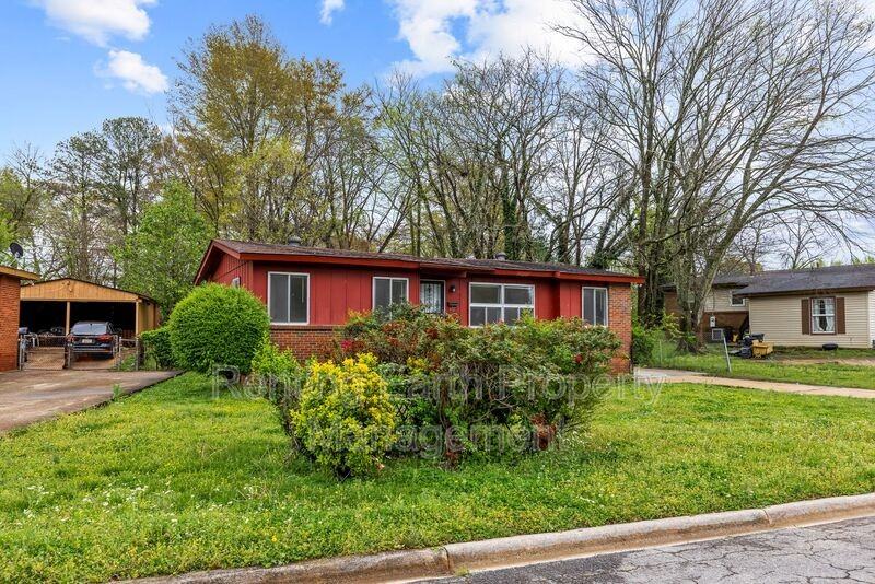 6715 Court N - Photo 5 of 15