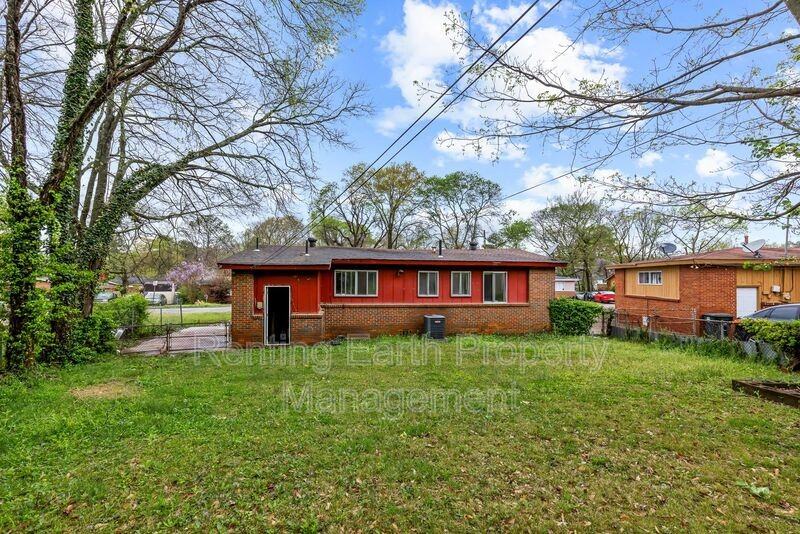 6715 Court N - Photo 7 of 15