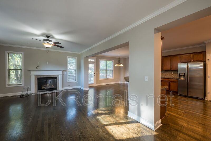 2707 Silver Hill Terrace - Photo 4 of 34