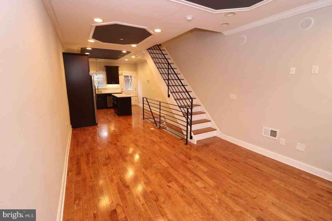 1541 South Woodstock Street - Photo 2 of 31