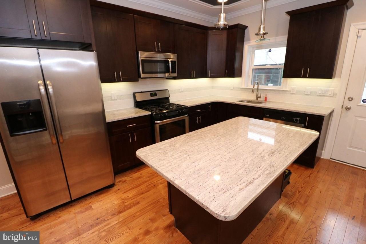 1541 South Woodstock Street - Photo 4 of 31