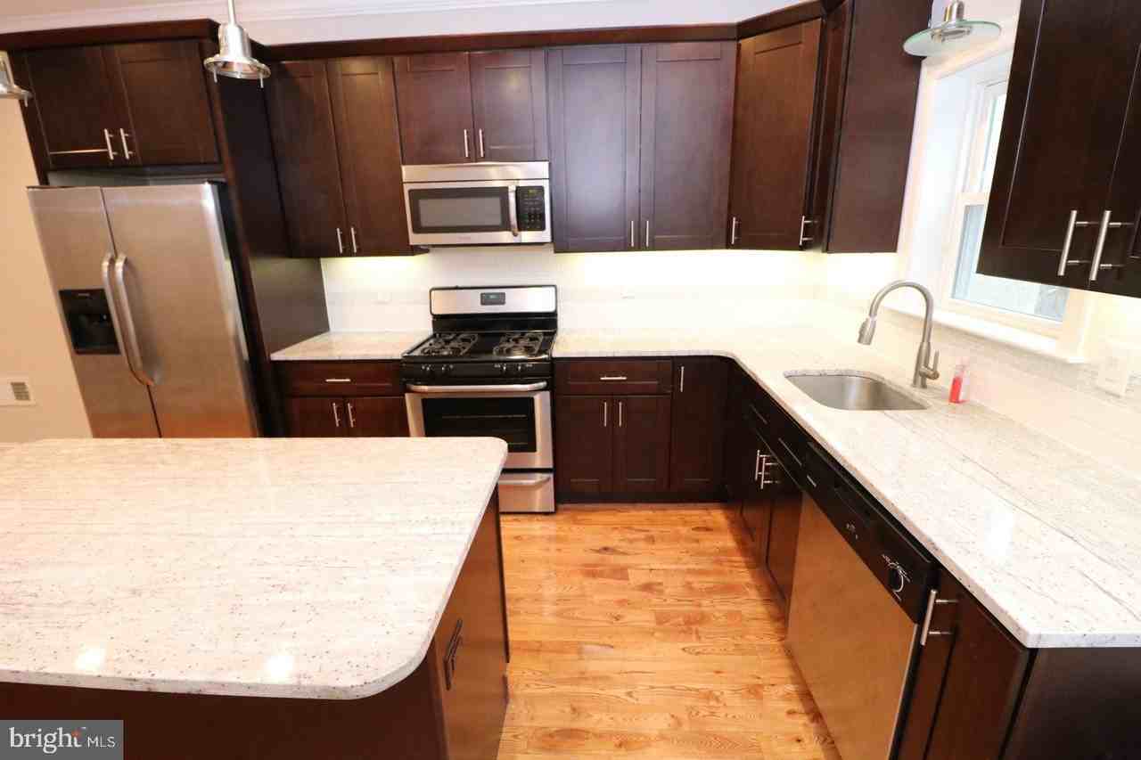 1541 South Woodstock Street - Photo 6 of 31