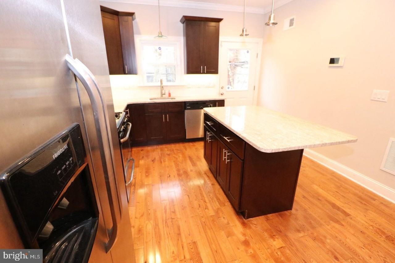 1541 South Woodstock Street - Photo 7 of 31