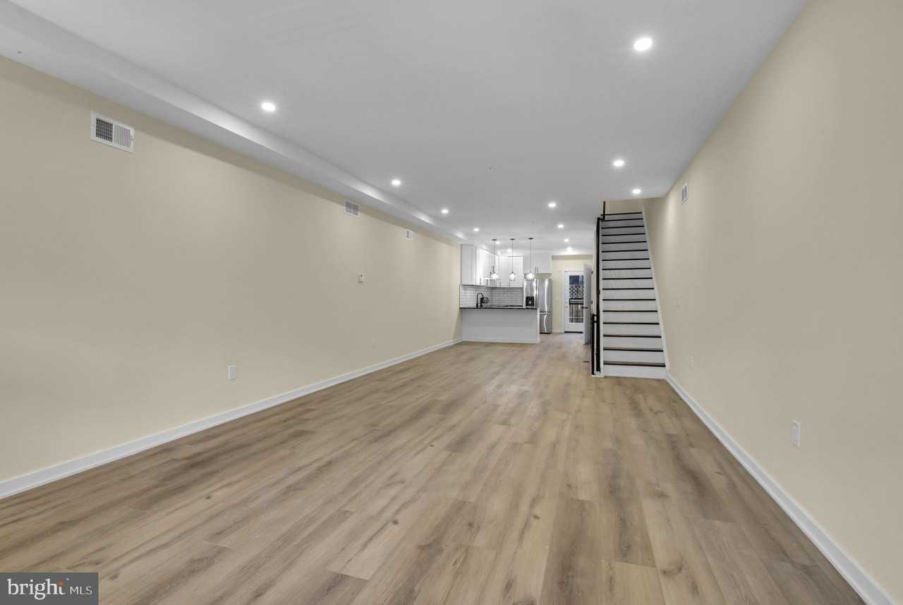 2670 Braddock St - Photo 5 of 47