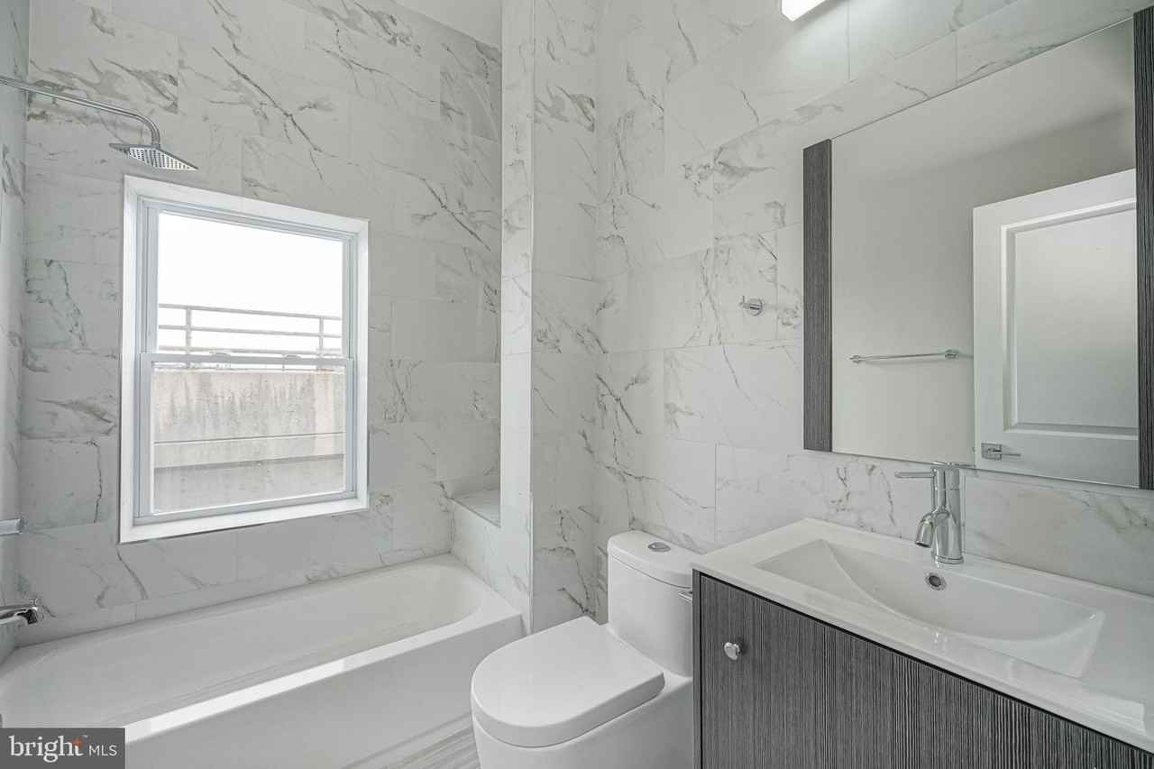 1072 N Front St Unit A #A - Photo 7 of 13