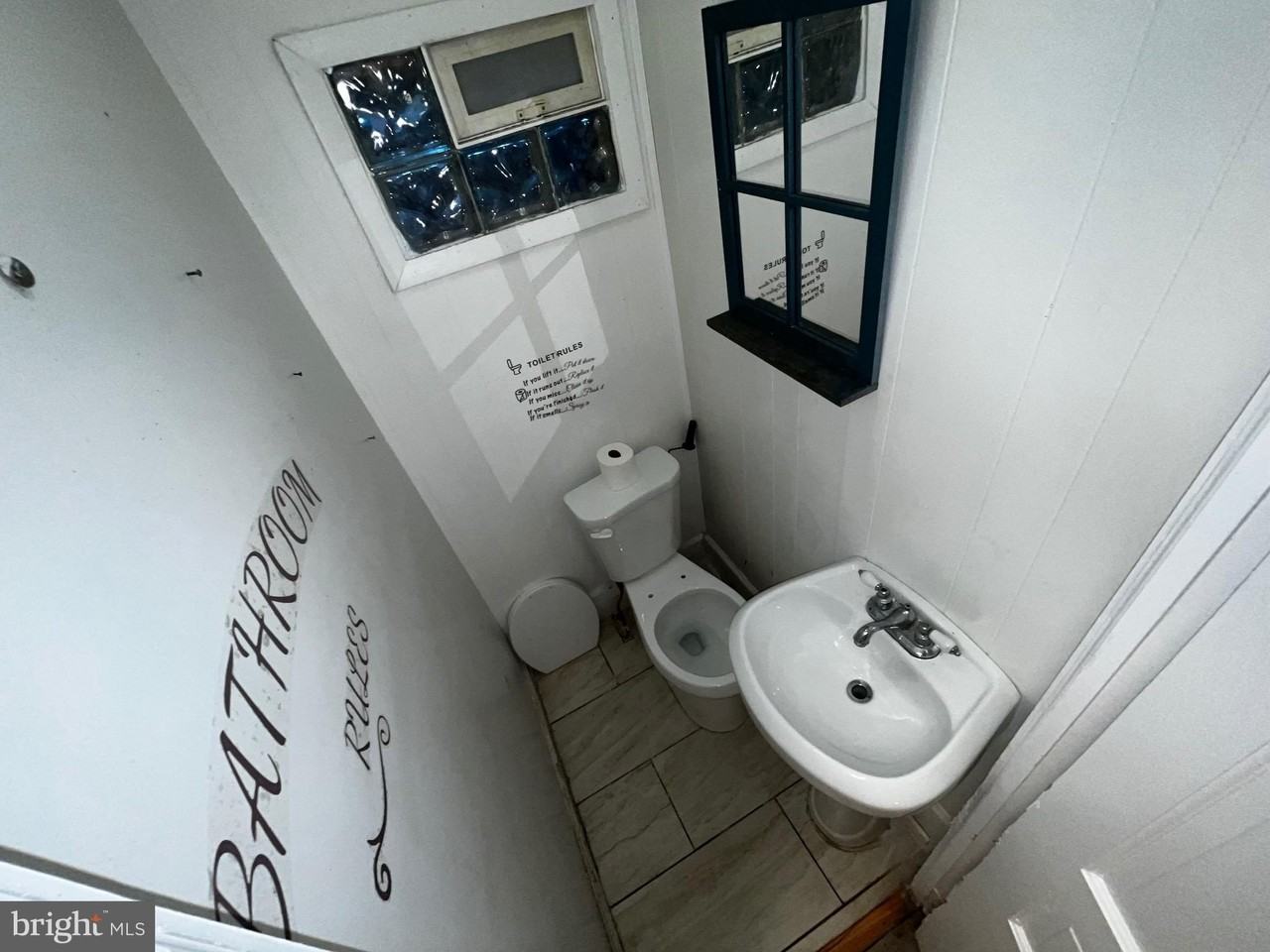 2445 N Bancroft St - Photo 6 of 16