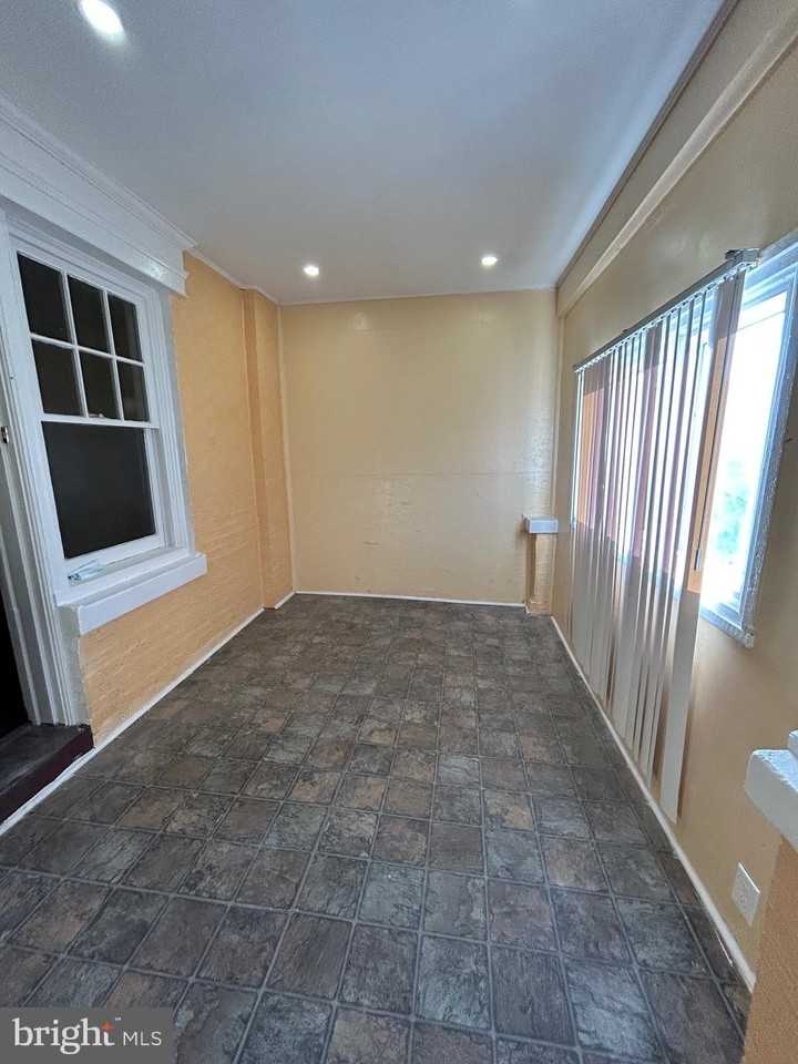 5834 Beaumont Ave - Photo 2 of 22