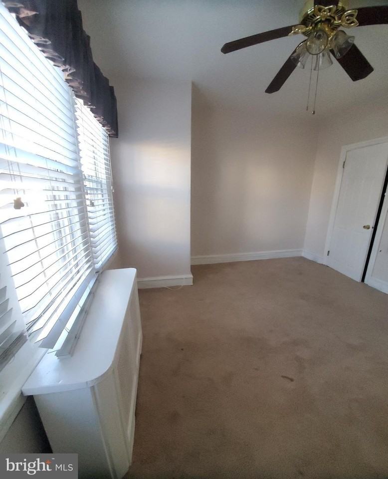 1926 West Airdrie Street - Photo 7 of 13