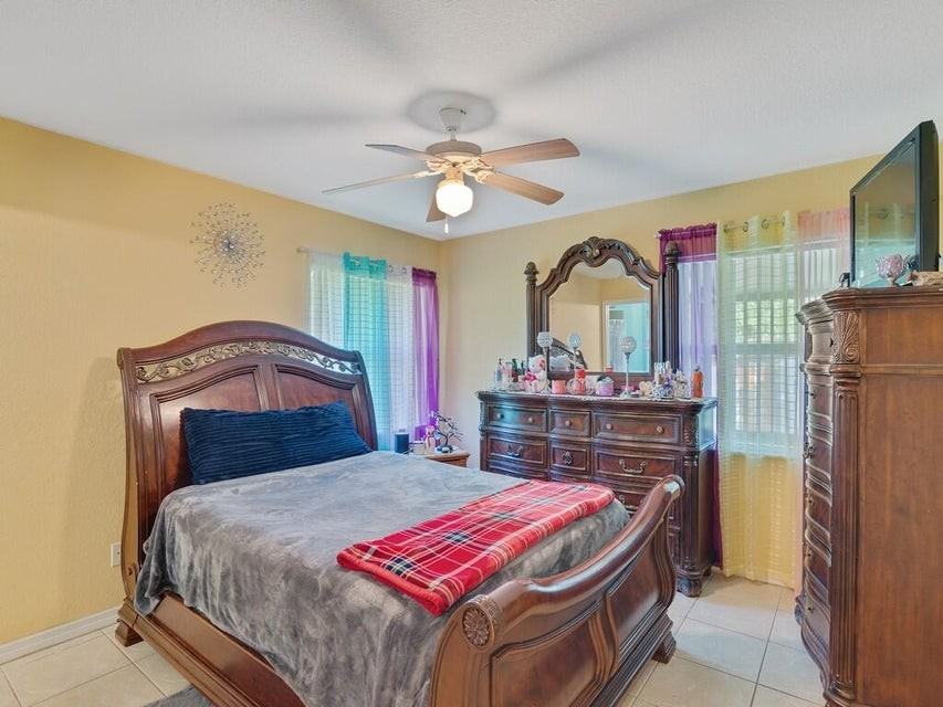 7402 Coquina Avenue - Photo 2 of 8