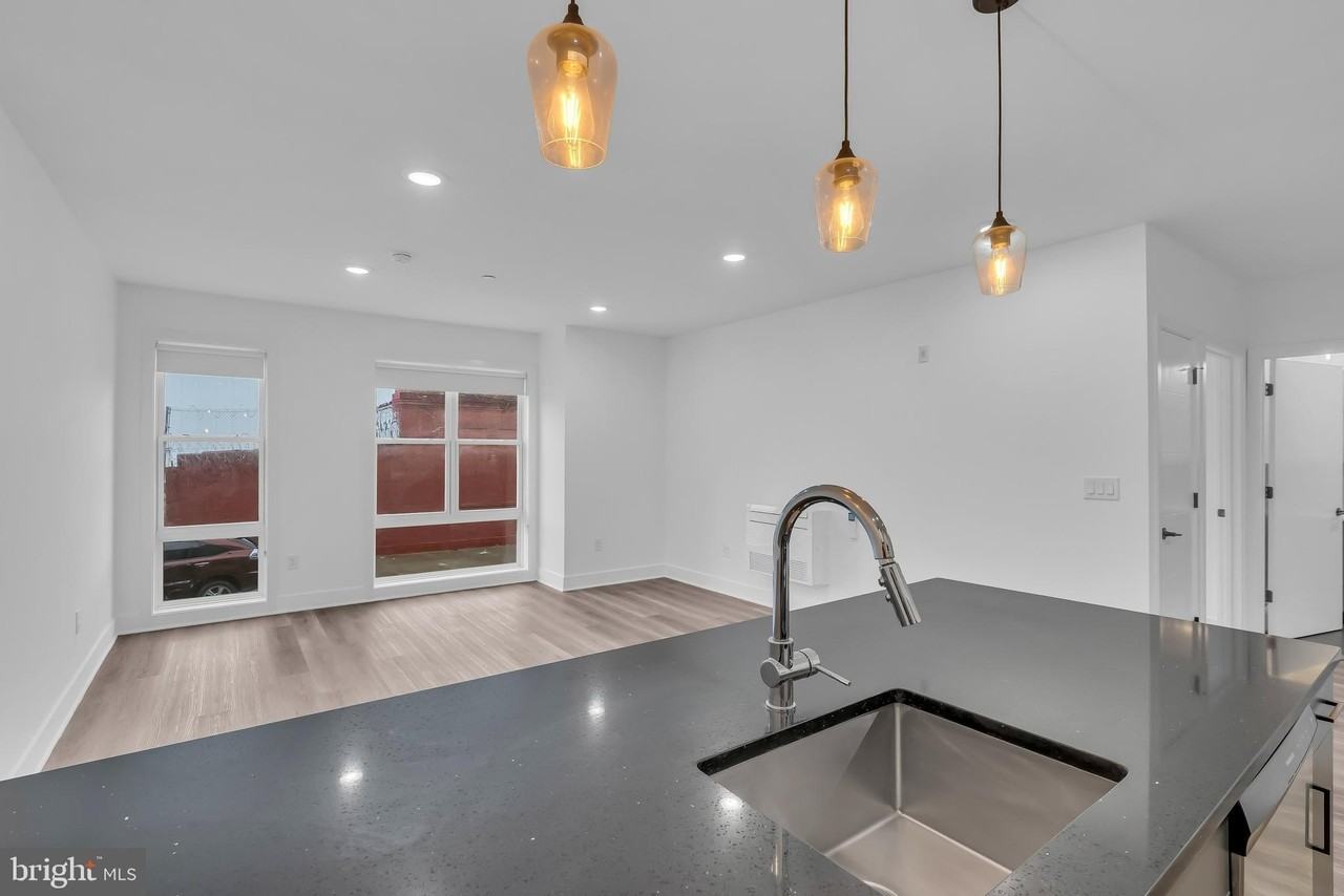 330 Cecil B Moore Ave Unit 410 #410 - Photo 6 of 20