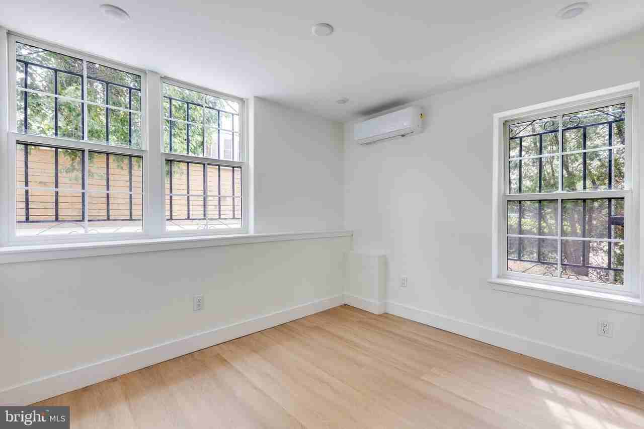 3517 North 16th Street #2 - Photo 6 of 11