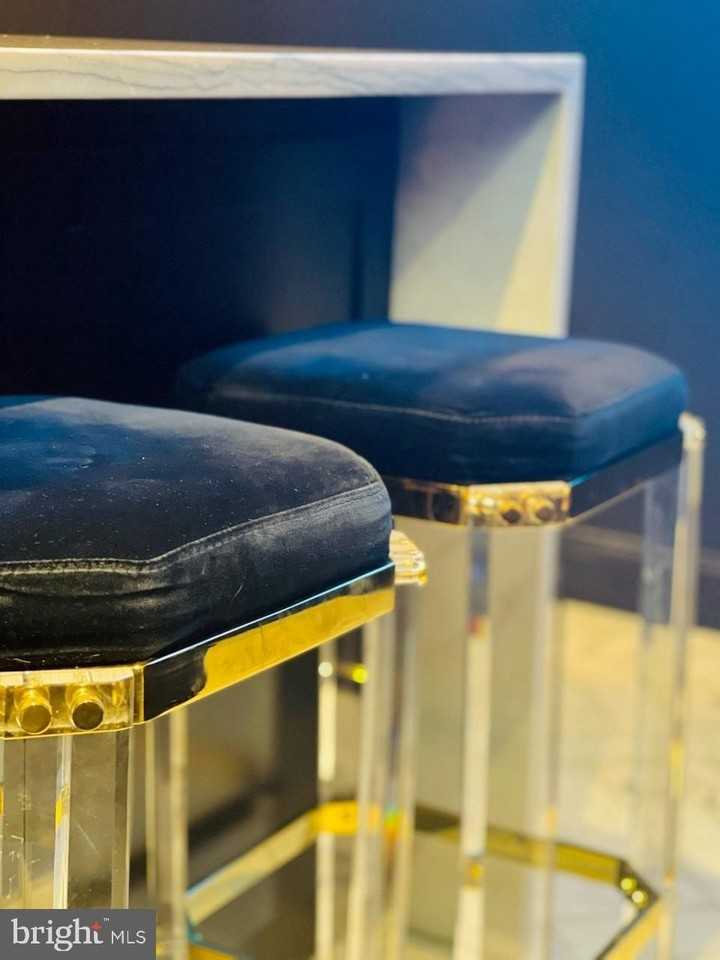 1324 Locust St Apt 429 #429 - Photo 3 of 23