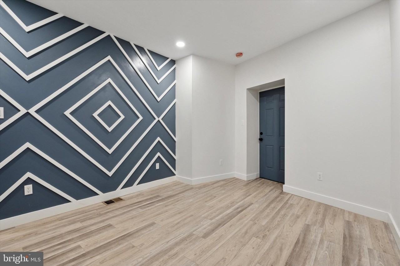 944 West Lycoming Street #B - Photo 7 of 8