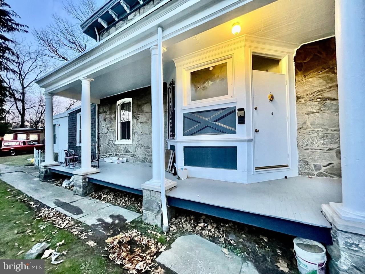 312 West Seymour Street #1 - Photo 4 of 22