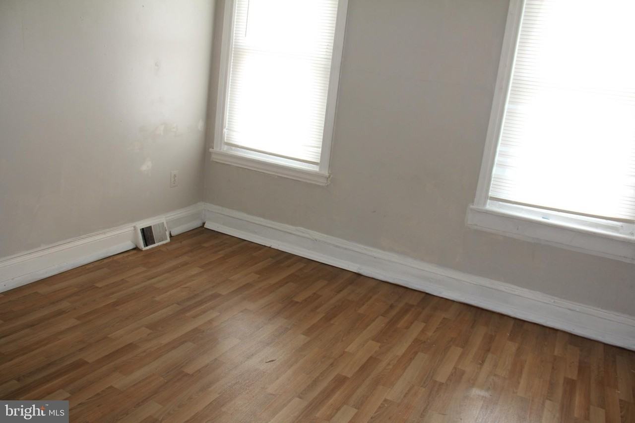 3085 Potter St - Photo 5 of 16