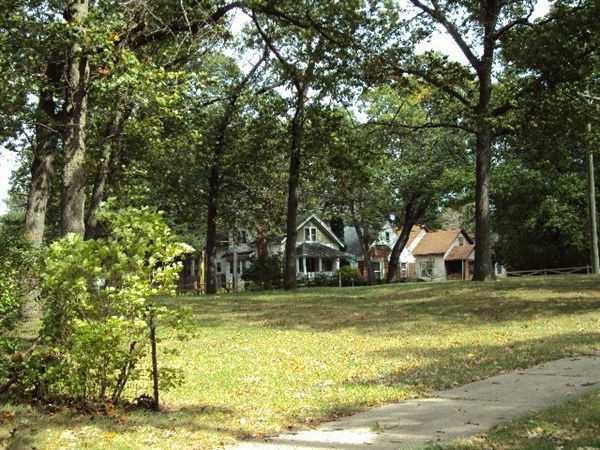 939 N Ottillia St SE - Photo 2 of 28