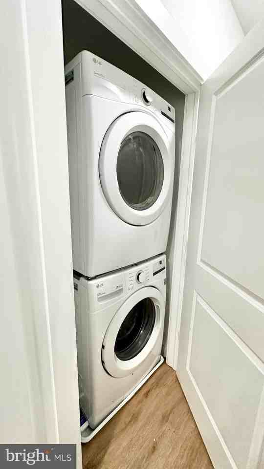 834 N Broad St Unit 4 #4 - Photo 5 of 28