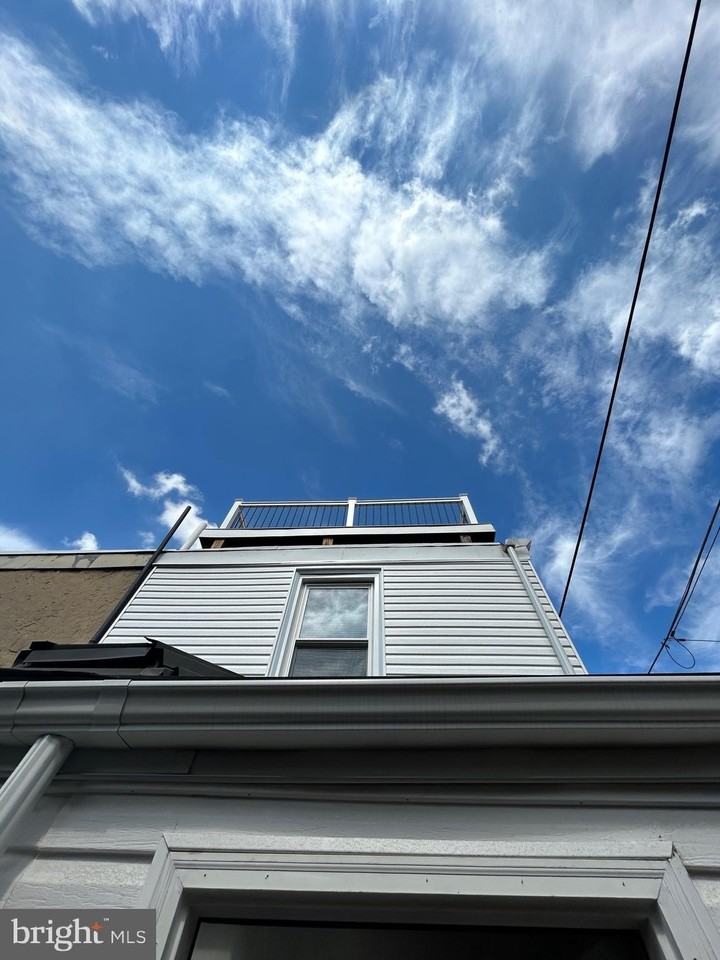 218 E Wildey St - Photo 7 of 46