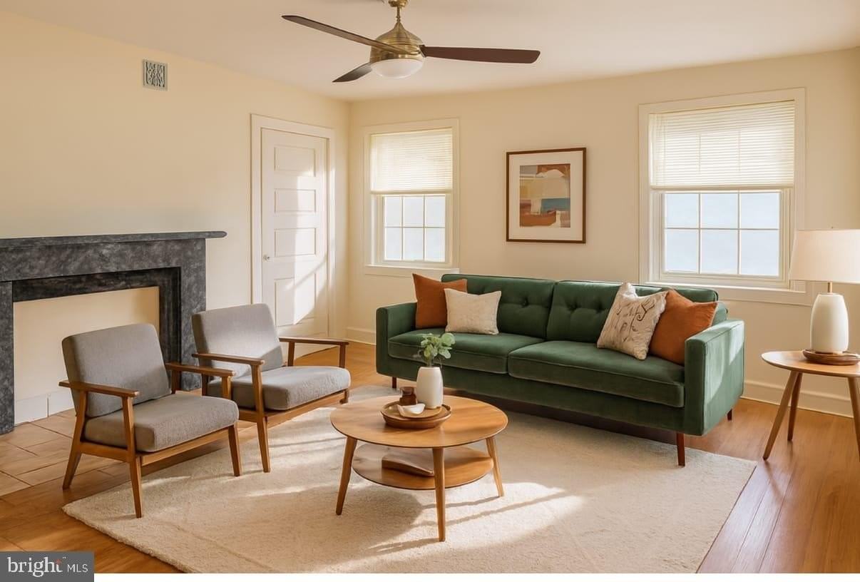 312 S 12th St Apt 3f #3F - Photo 2 of 4