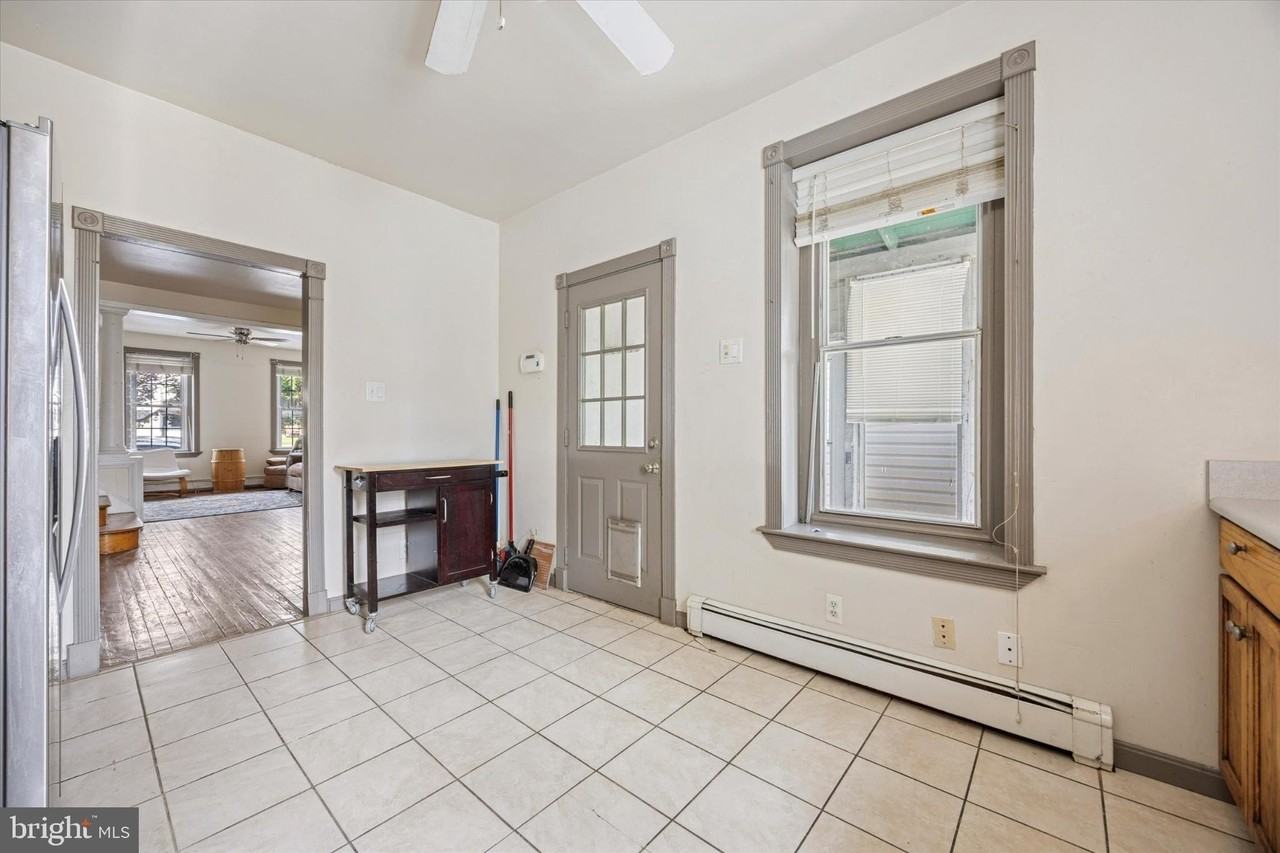 525 Green Lane - Photo 7 of 16